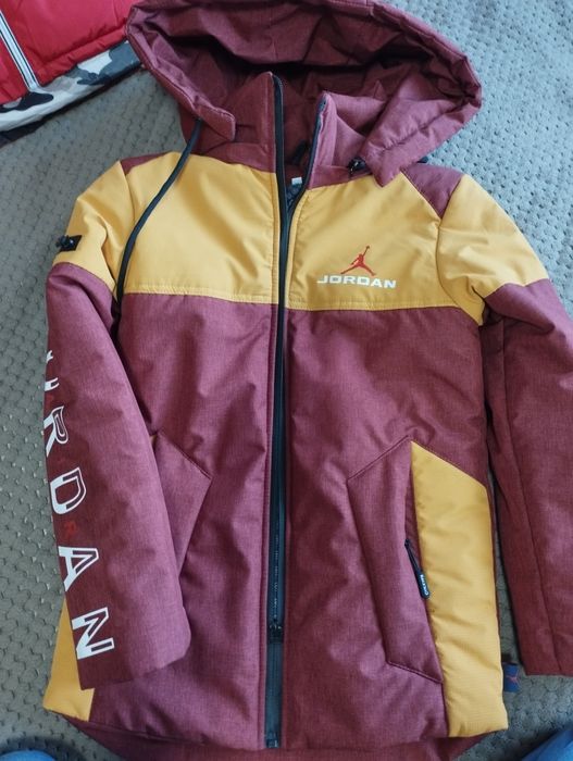 Куртка весна, осінь