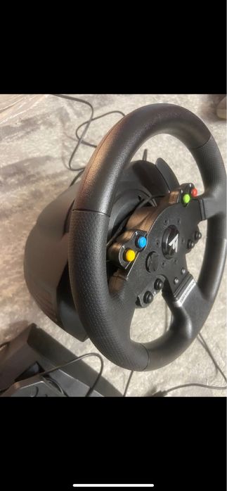 Trustmaster da para XBOX e PC