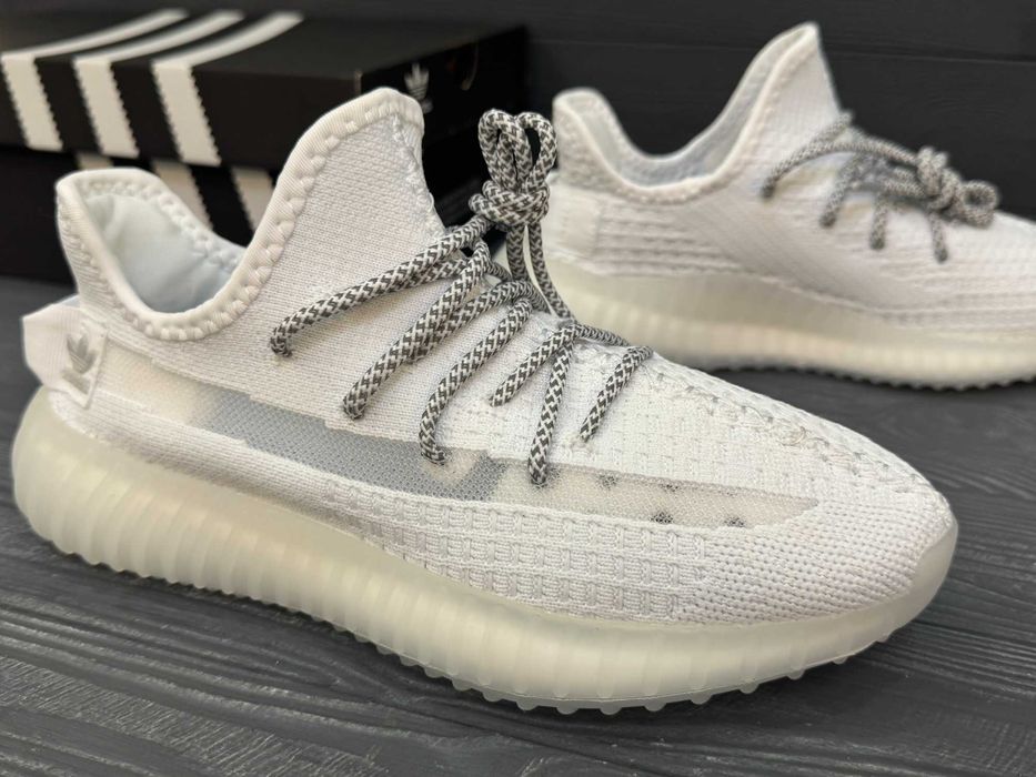 Кросівки Adidas yeezy boost  Літні кросівки Адідас ізі буст Білі 36-41