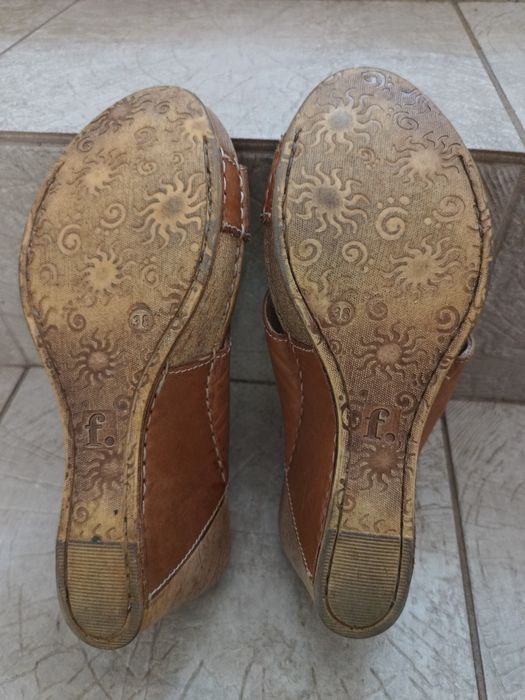 Klapki na koturnie Lasocki 38