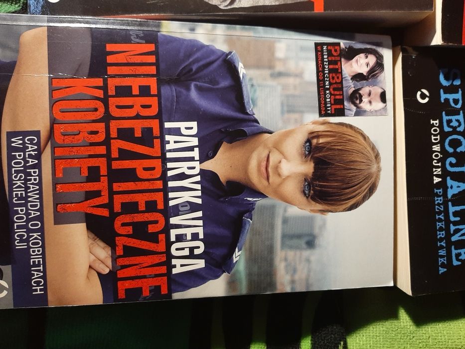 Patryk Vega, Złe psy