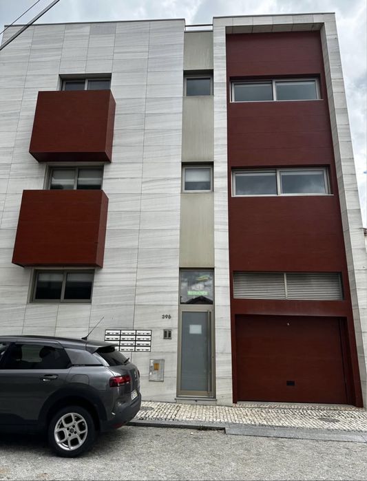 Arrendo lugar de garagem