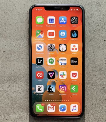 Продам iPhone 11-й про Макс