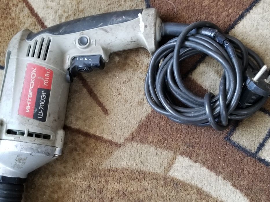 Шоруповерт Интерскол Ш-700 ЭР "701Вт"