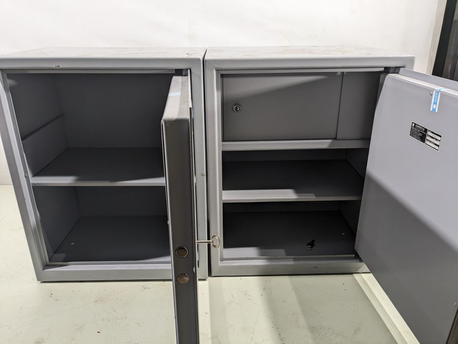 Сейфи для офісу , дому , для зброї