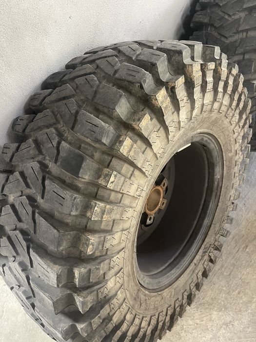 Pneus Maxxis 37 12.5 R17 Trepador