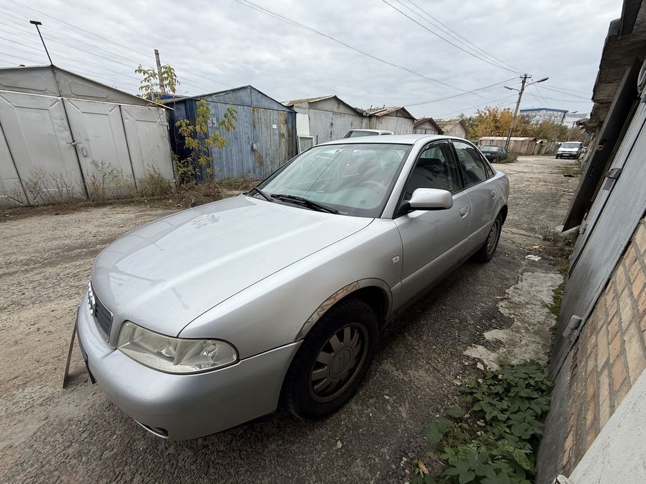 Продам Audi A4 B5 1.8 Автомат  тільки з Німеччини