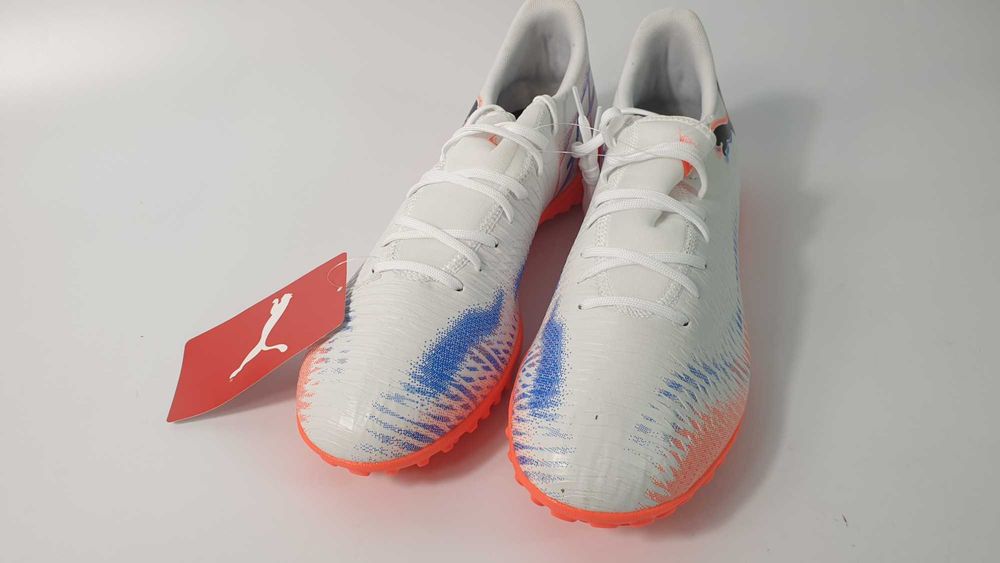 Puma turfy Future 8 Play TT rozmiar 39