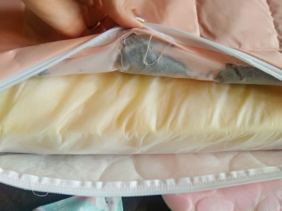 Матрас в дитяче ліжко