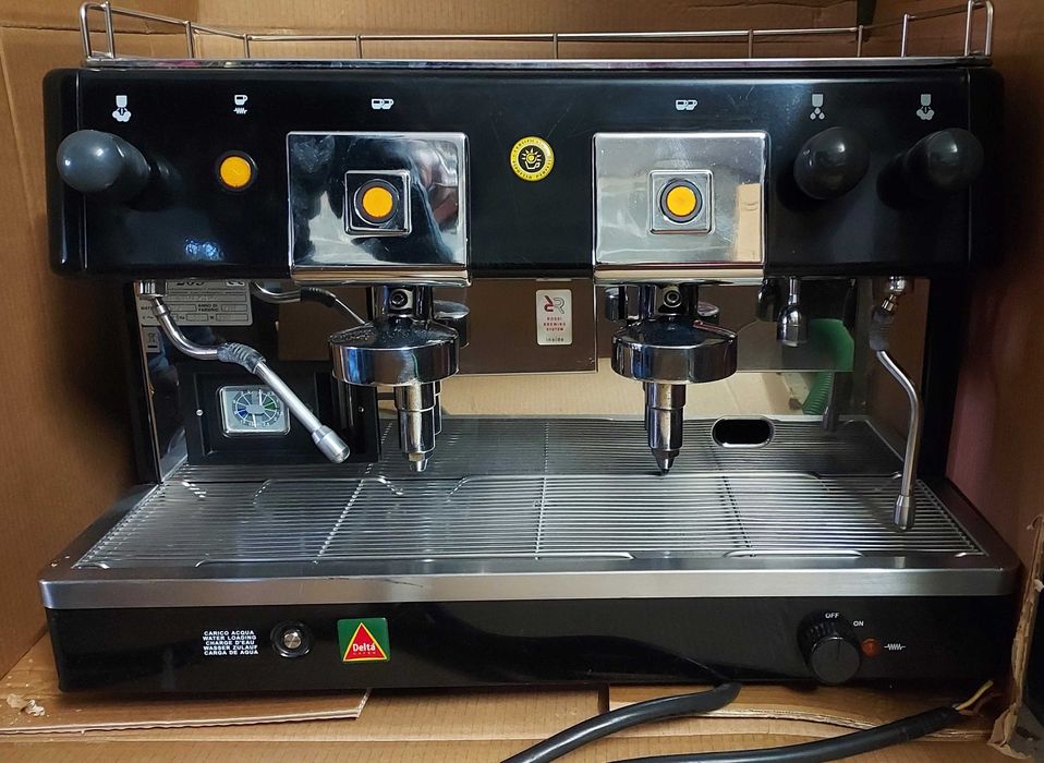 Máquina Café Brasília C/ moinho e acessórios