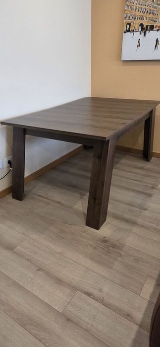 Mesa de jantar extensivel BOM ESTADO