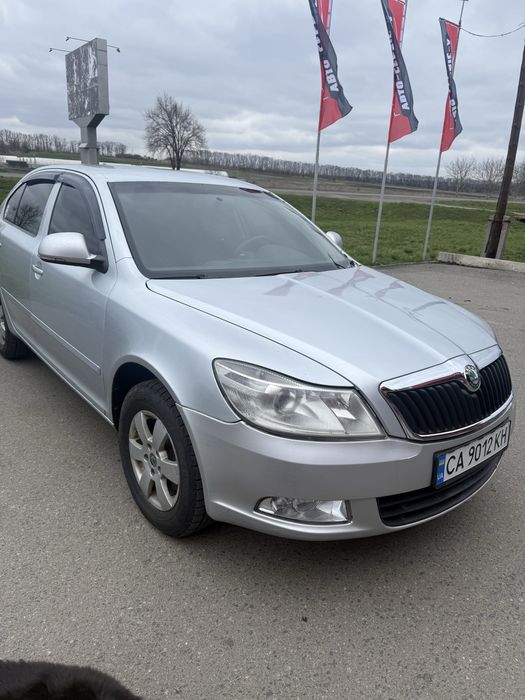 Терміново , октавія а5 1.8 , торг