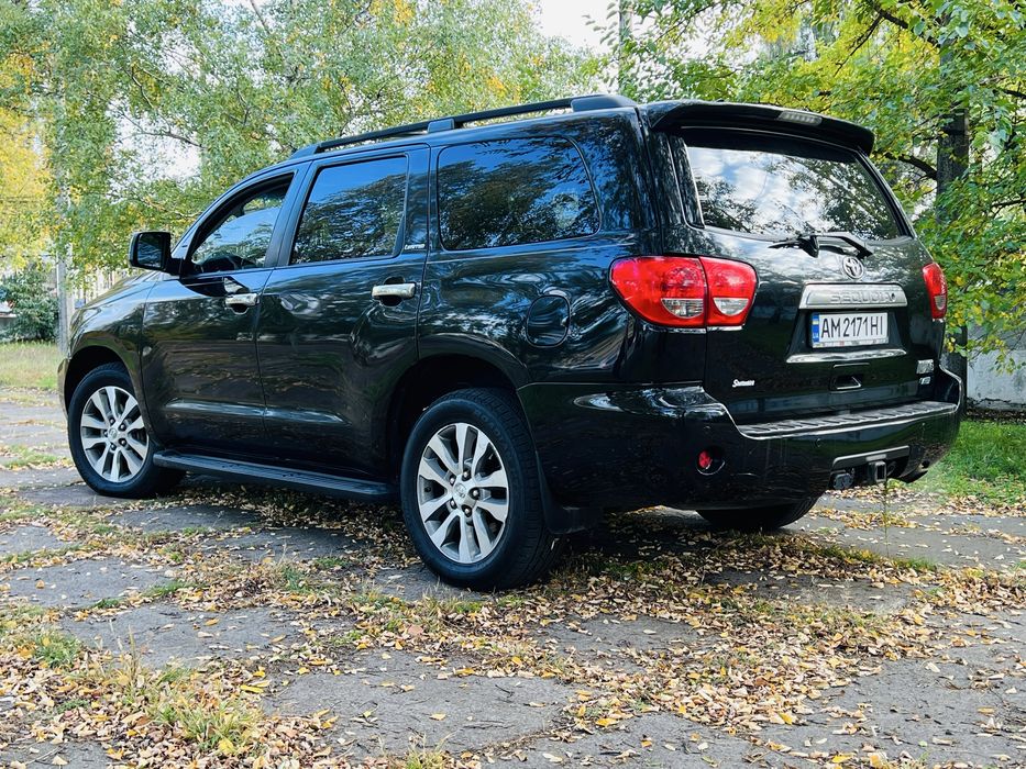 Toyota Sequoia 2014