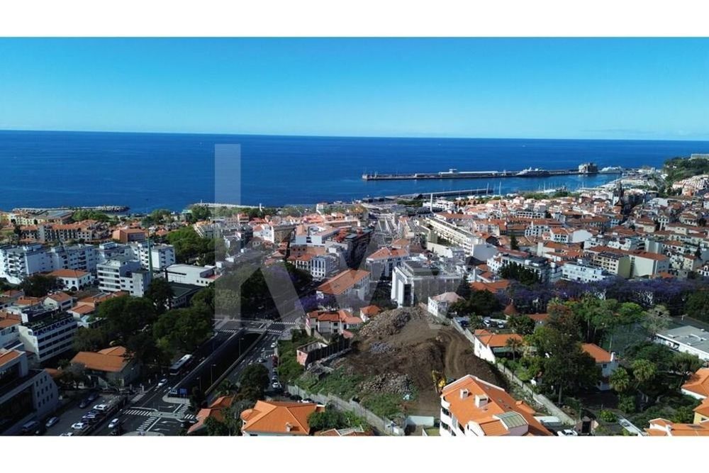 Apartamento| Tipologia T1 | Vista Mar / Baía do Funchal| Funchal |Ilha