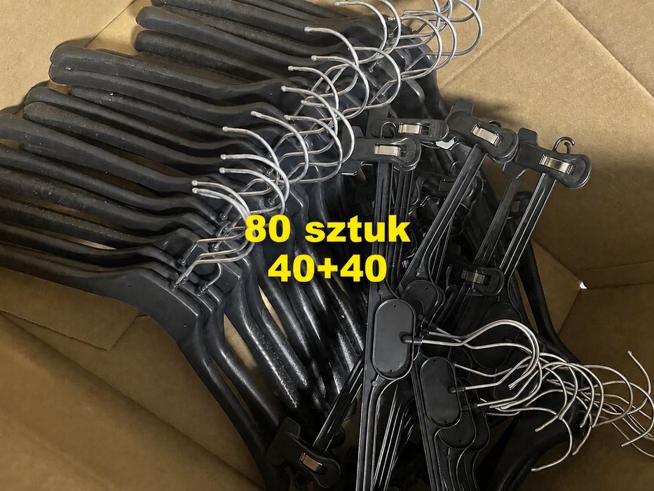 80 wieszakow na ubrania