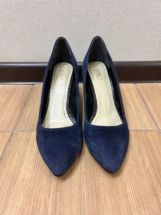 Сині замшеві туфлі на підборах 41р.