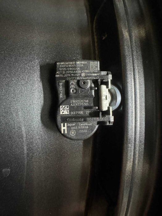 ДИСКИ нові оригінал VOLVO R18 7.5J 5X108 ET45 (Вольво) J9D3-1007-NA