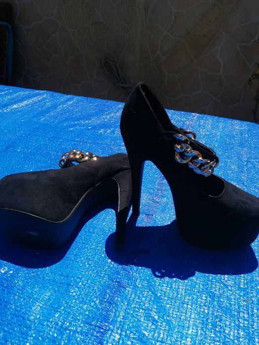SAPATOS salto alto e compensados