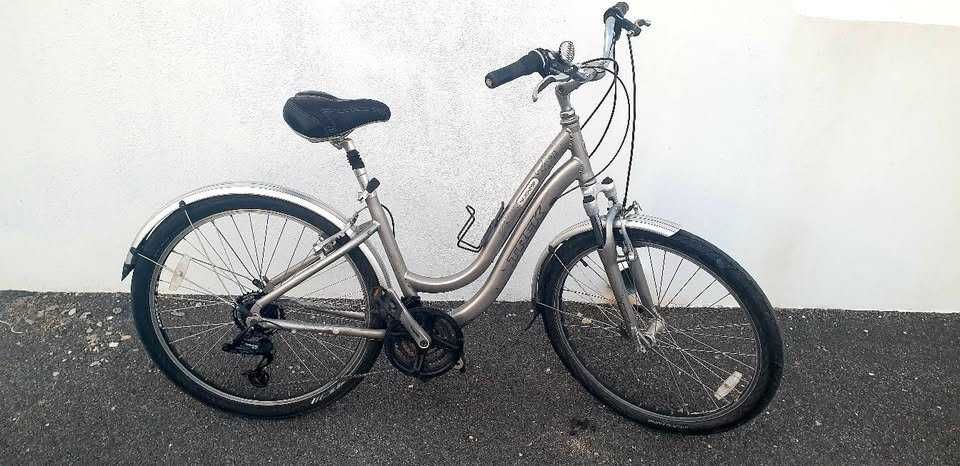 Vendo Bicicleta  Trek Navigator  roda 28
