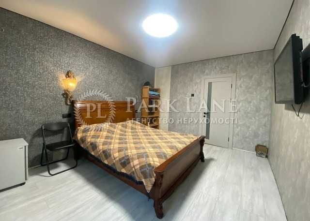 Продаж 3-кім. вул. Каштанова,8 Євроремонт  на 3 поверху