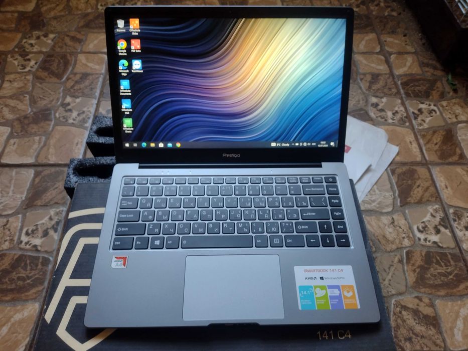 Ноутбук Prestigio SmartBook 141 C4