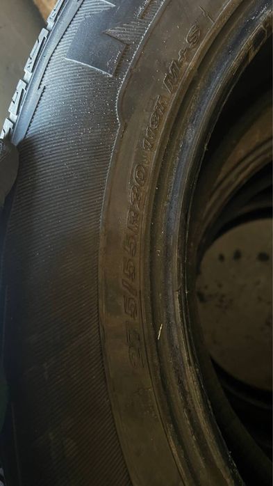 Комплект літньої гуми 275/55/20 , Nexen