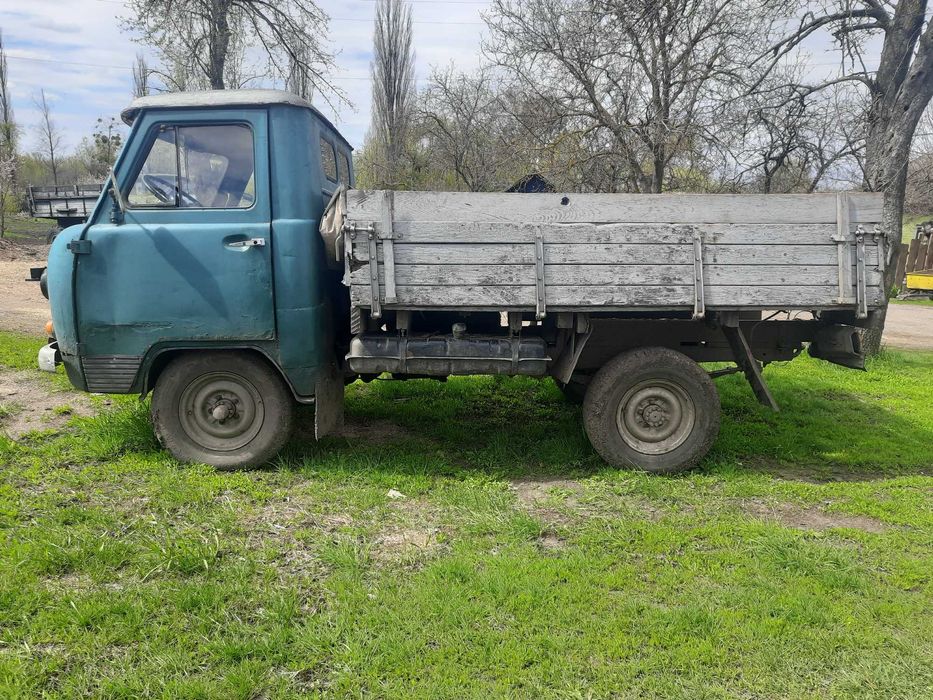 Продам бортовий УАЗ