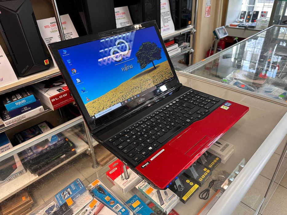 Laptop Fujitsu Lifebook AH532 i3-2328 8GB 1TB Win10