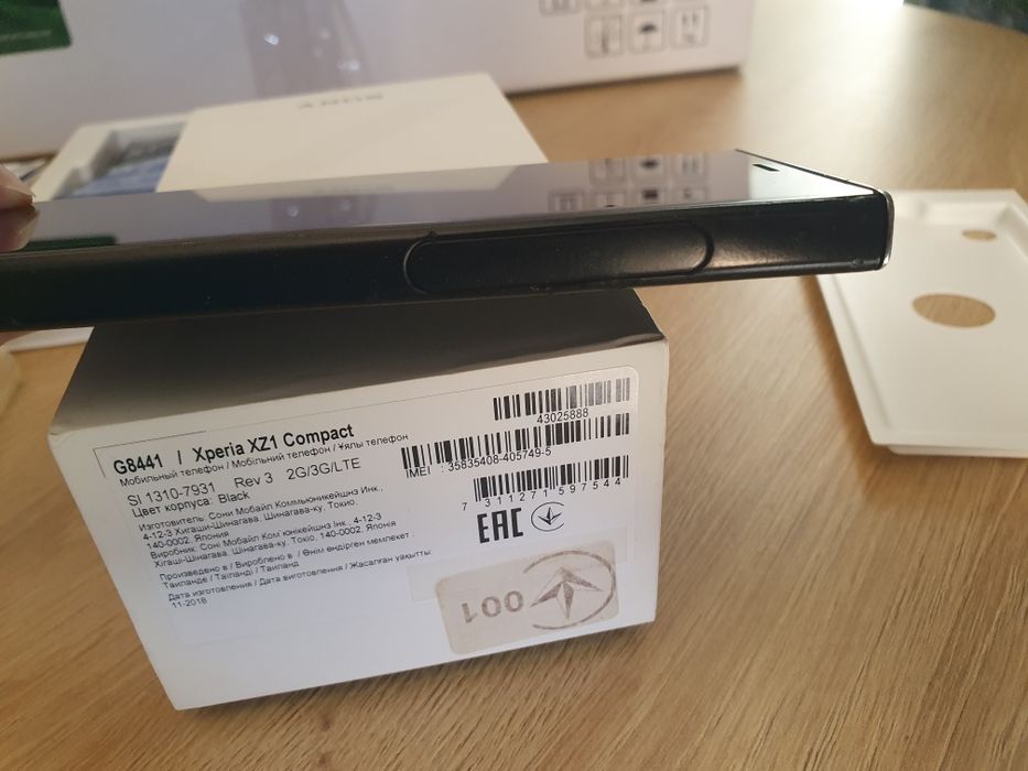 Sony Xperia XZ1 Compact в оригіналі  G8441