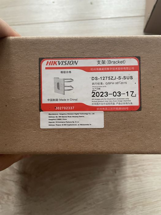 Uchwyt słupowy do kamer HIKVISION DS-1275ZJ-S-SUS biały