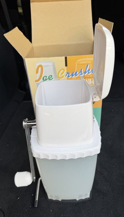 Triturador de Gelo Manual (Novo, com Caixa)