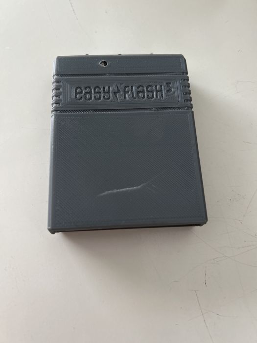 EasyFlash 3 (EF3) – Multicartridge do Commodore 64 / C128 + Obudowa 3D