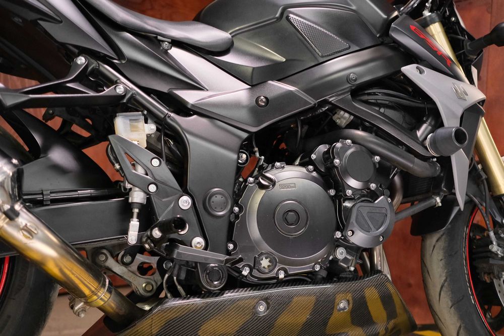 Suzuki GSR750 із Японії
