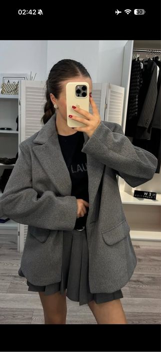 Сірий жакет теплий