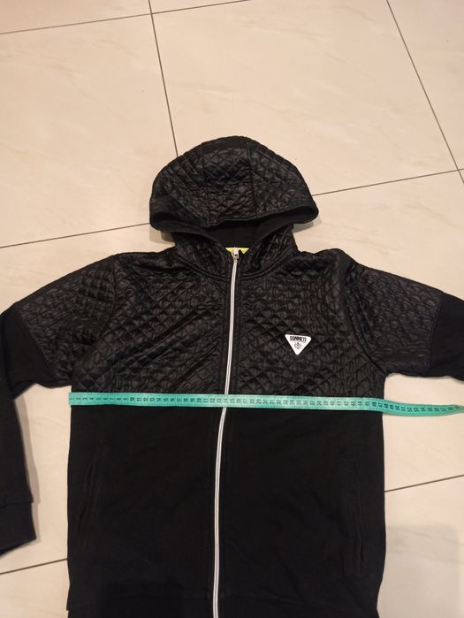 Bluza czarna rozpinana z kapturem, rozmiar 158 cm