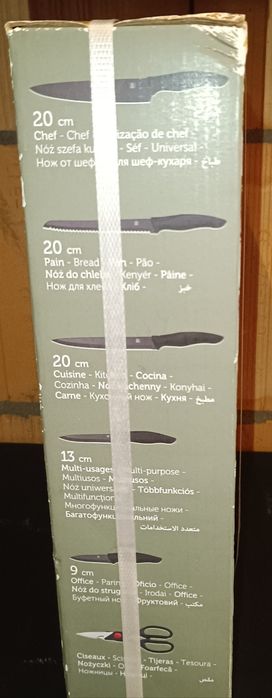 Żestaw noży Auchan nowy, nierozpakowany