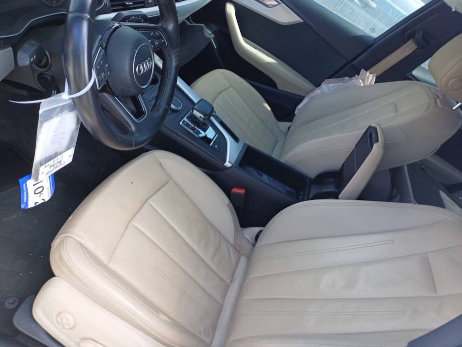 Торпеда audi a4 b9 2.0 tfsi салон беж ауді q58r 80a консоль чорна