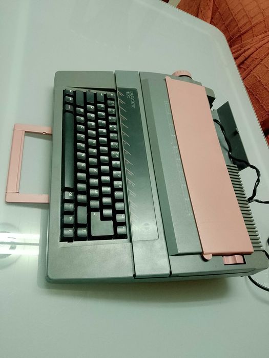 Máquina de escrever FACIT T 120 ótimo estado