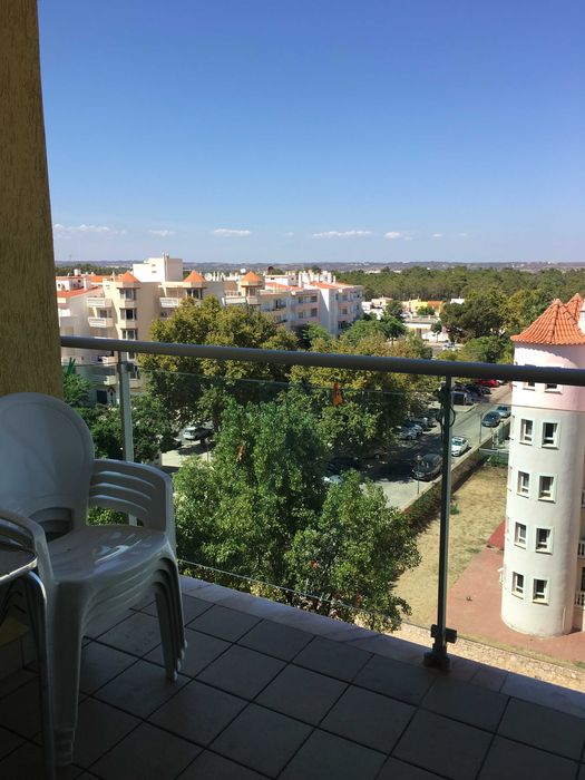 Apartamento T2 em Monte Gordo – Disponível de Outubro a Maio!