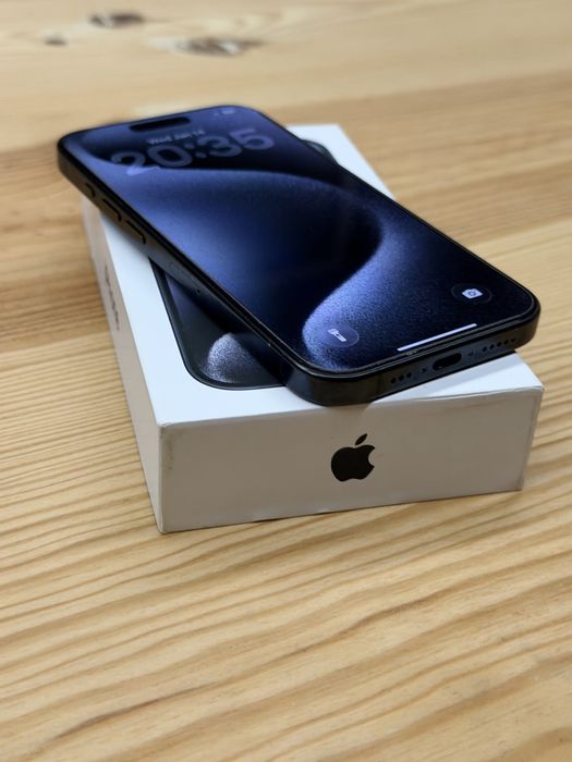 iPhone 15 Pro Titânio Azul 256GB – Excelente Estado