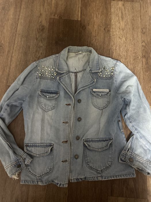 Куртка джинсова