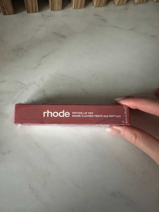 Błyszczyk Rhode zafoliowany