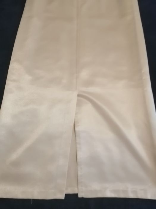 Vestido cor dourado, comprido tamanho 36.