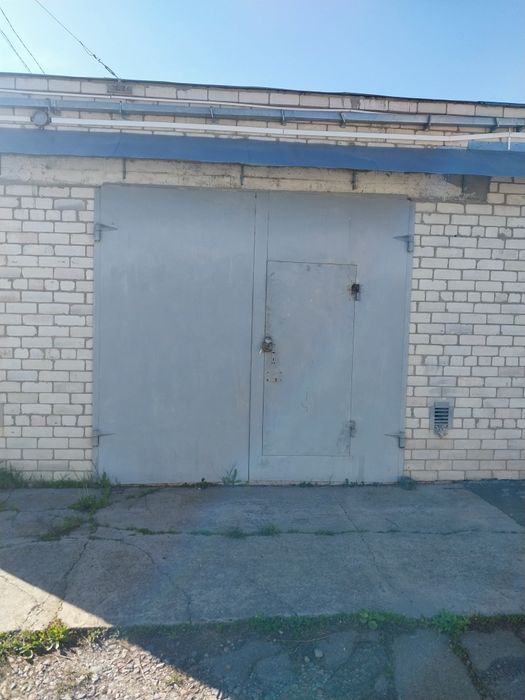 Гараж в центрі міста.