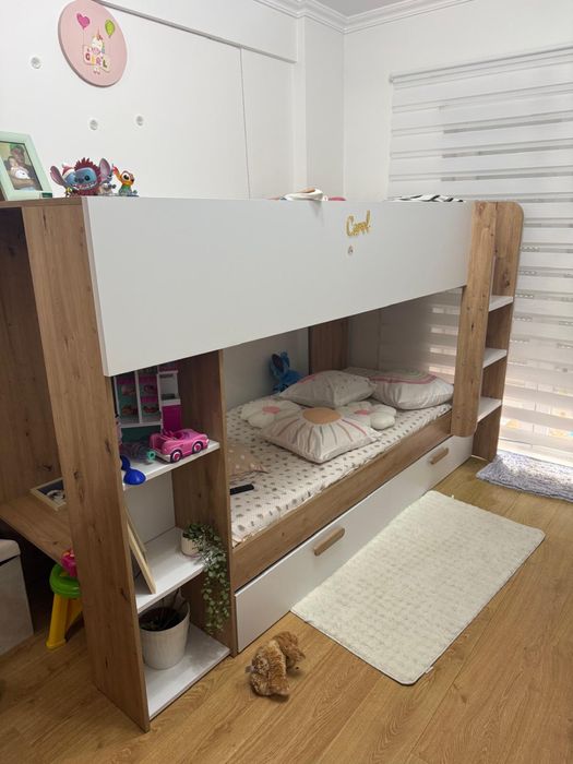 Cama beliche moderna com arrumação – 250€