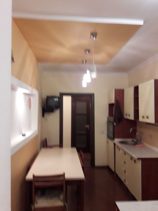 ВЛАСНИК! Здам довгостроково на Леваді 3 кім. квартиру з євроремонтом