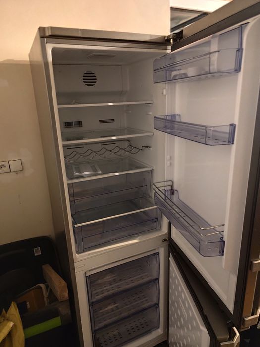 Lodówka Beko Uszkodzona!