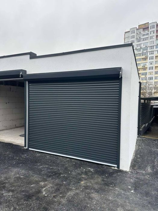 Ореда гаража біля Синергії 3