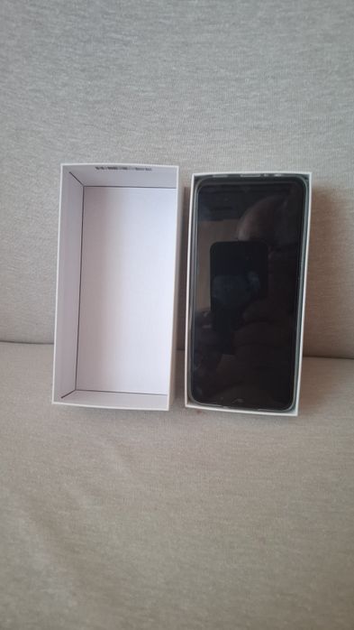 Sprzedam telefon komórkowy