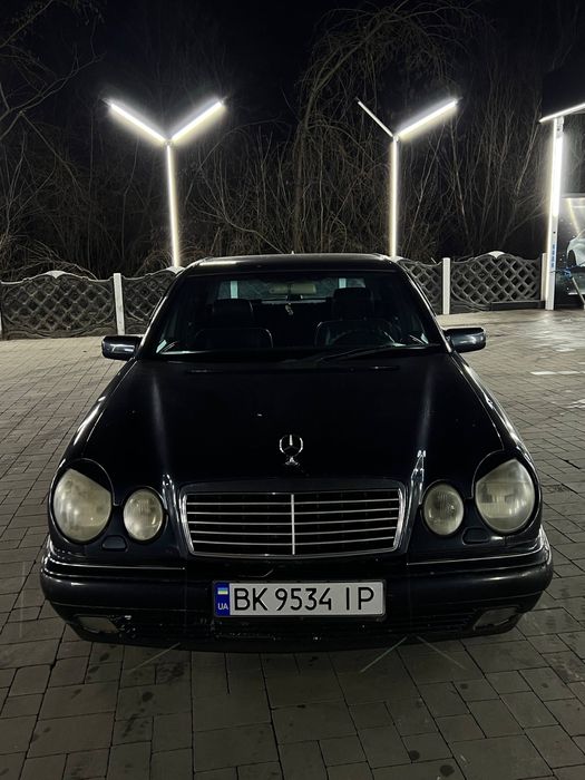 Mercedes-Benz W210 E280